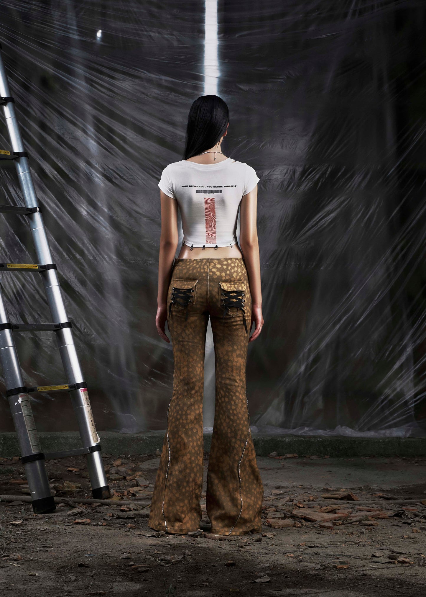 NONE Torned Neck Tshirt